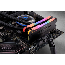 CORSAIR Memória VENGEANCE RGB PRO DDR4 32GB 3600MHz C18 (Kit of 2), fekete