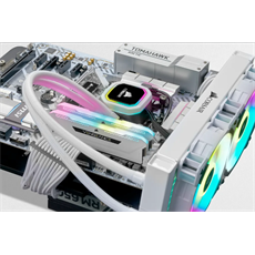 CORSAIR Memória VENGEANCE RGB PRO DDR4 32GB 3600MHz C18 SL (Kit of 2), fehér