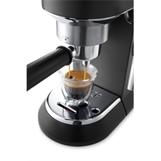 DeLonghi EC685.BK Dedica presszókávéfőző 15 bar, 3 szűrő:1 - 2 személyes és E.S.E., thermoblock, csészemelegítő