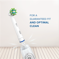 ORAL-B CrossAction® pótfejek, 4 db (EB50-4) Rainbow