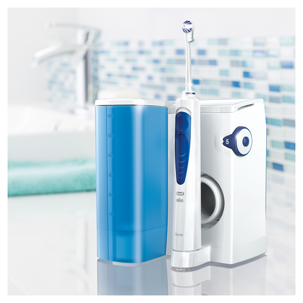 ORAL-B OXYJET szájzuhany, mikrobuborékos, 5 üzemmód, 4  vízsugár, fogínybetségre, fogszabályzó, hid, korona tisztításra