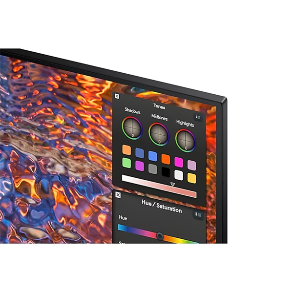 SAMSUNG IPS monitor 32" S80PB, 3840x2160, 16:9, 350cd/m2, 5ms, DisplayPort/HDMI/3xUSB/USB-C/LAN, Pivot