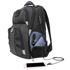 TARGUS Notebook hátizsák TSB956GL, DrifterTrek 11.6-15.6" Laptop Backpack with USB Power Pass-Thru - Black