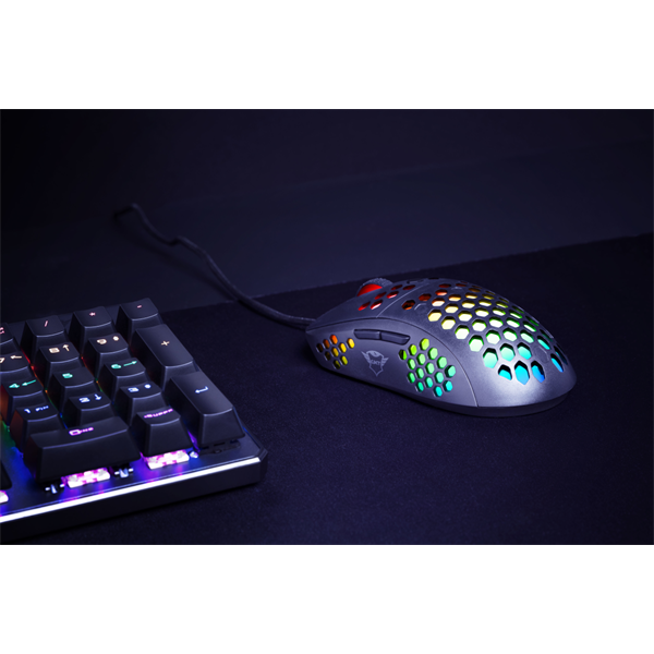 TRUST Gaming Vezetékes könnyű RGB egér 23758 (GXT 960 Graphin Ultra-lightweight Gaming Mouse)