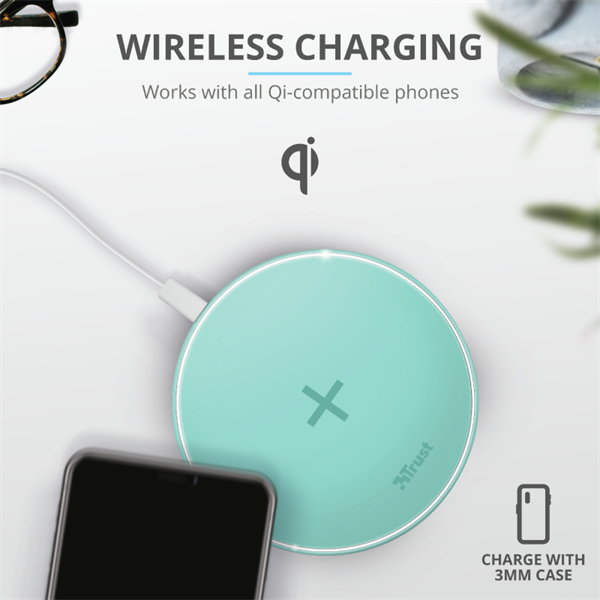 TRUST Gyors vezeték nélküli töltő 23865 (Qylo Fast Wireless Charging Pad 7.5/10W - turquoise)